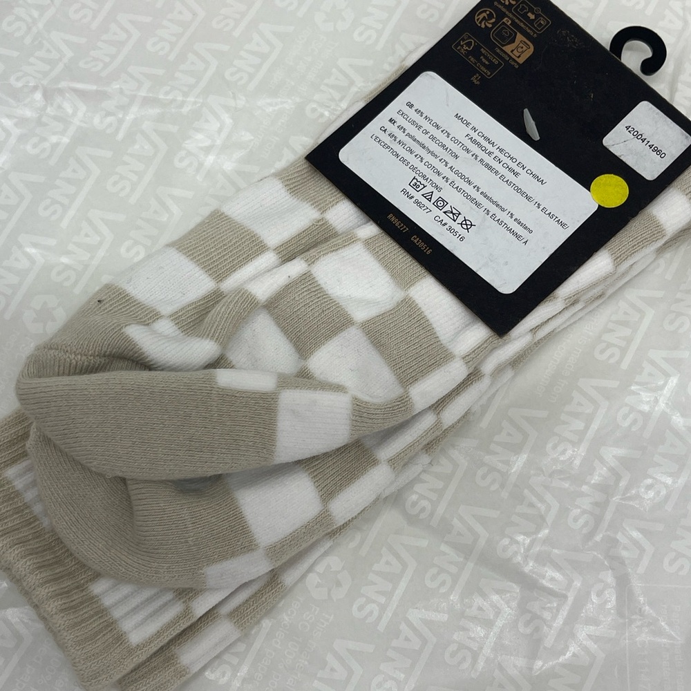 VANS "Off The Wall" Crew socks Checkerboard 
New  Vans socks (1 pair) - Picture 14 of 16